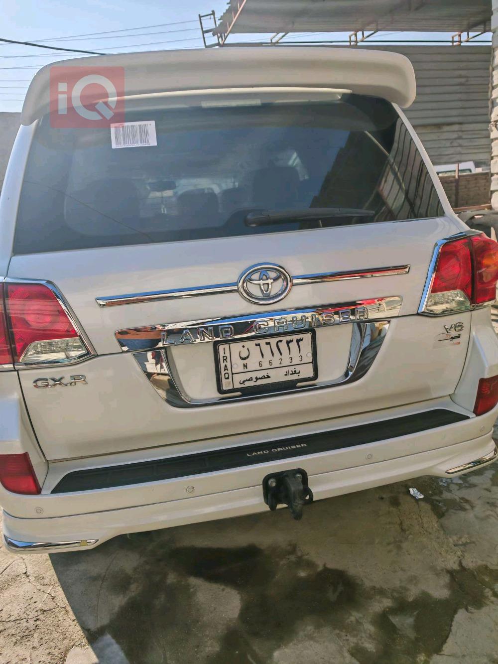 تۆیۆتا لاند کروزەر